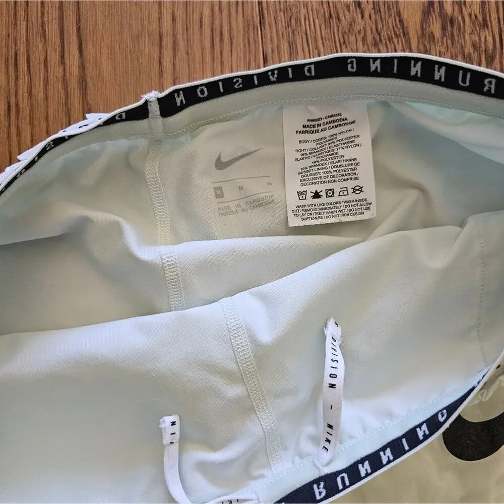 Nike Women's Ice Blue Running Shorts Sz Md - Picture 3 of 6